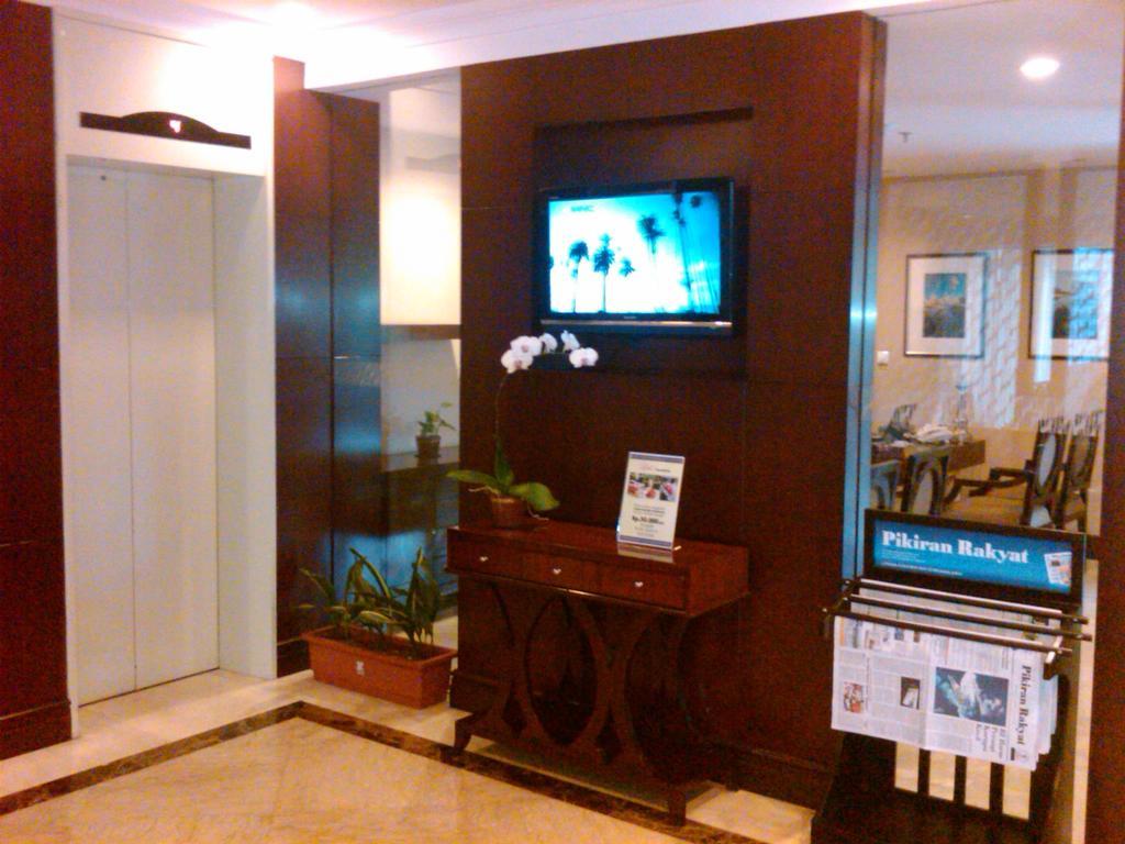 Asmila Boutique Hotel Bandung Exterior foto