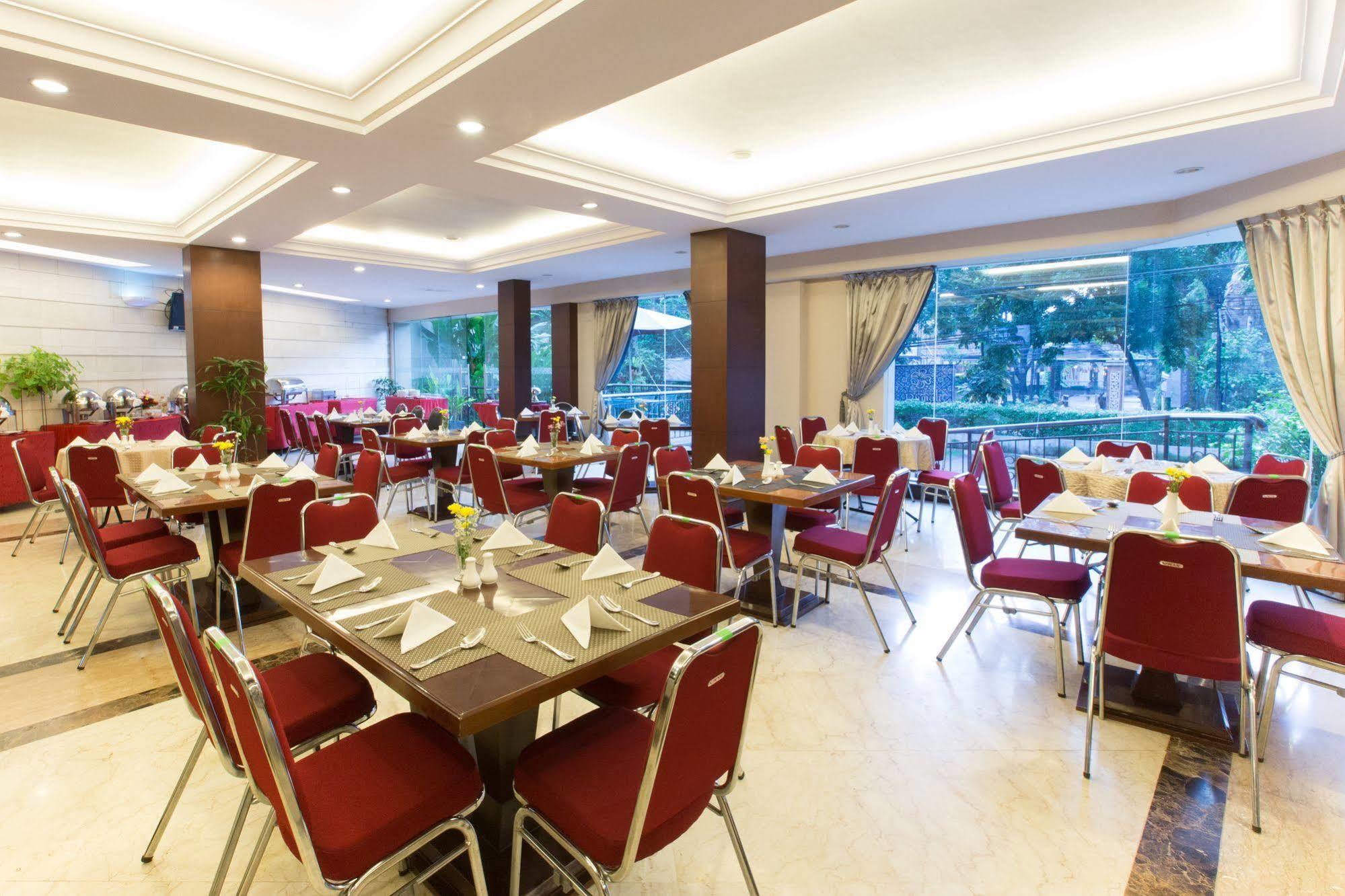Asmila Boutique Hotel Bandung Exterior foto