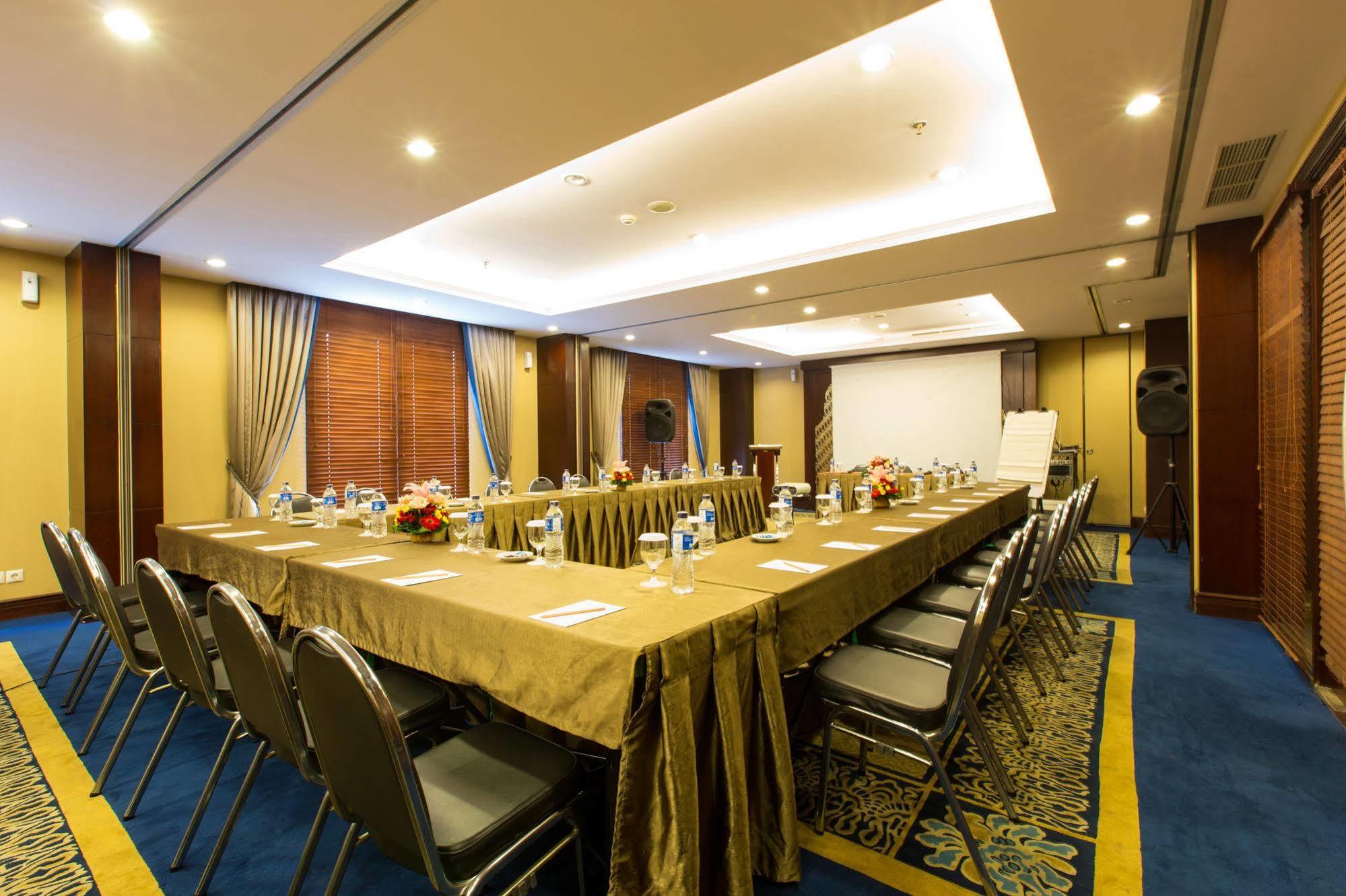 Asmila Boutique Hotel Bandung Exterior foto